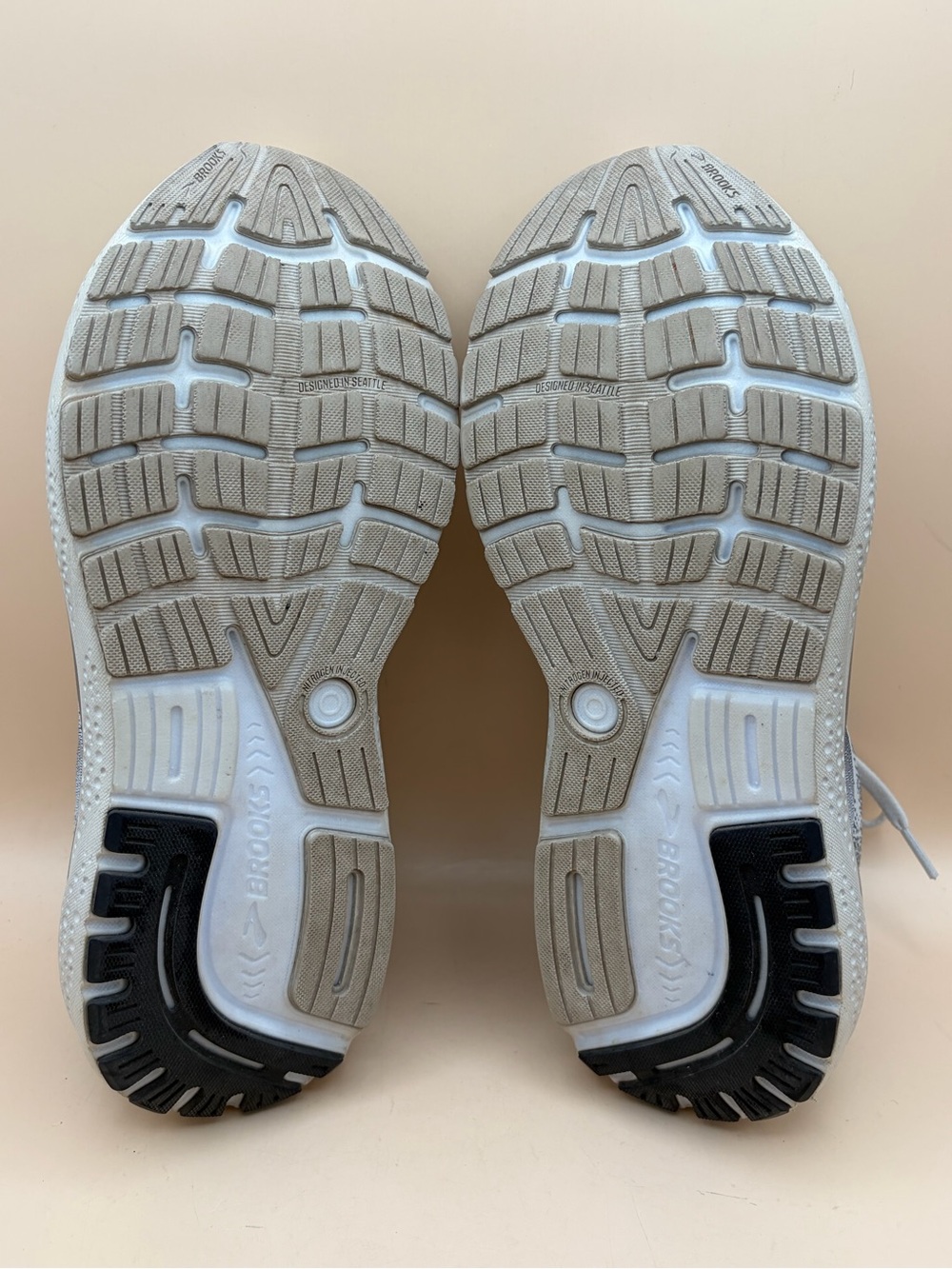 Brooks Ghost 16, Women’s Size 10 Gray Running Shoes - Picture 7 of 9